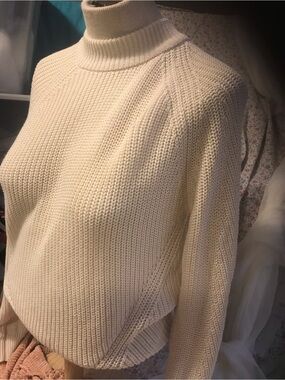 Vero Moda Cream Ribbed Turtleneck Sweater